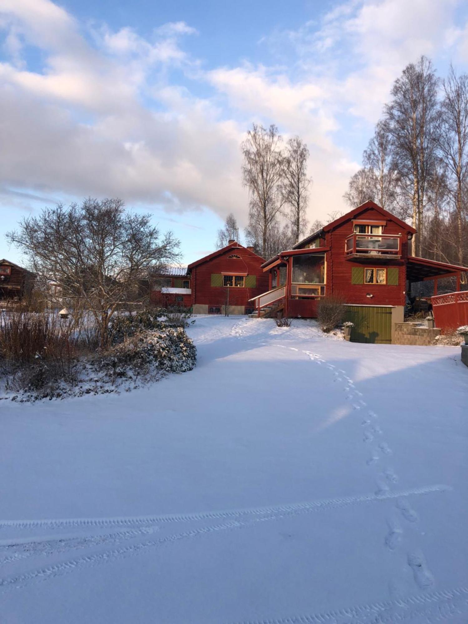 Mysigt Boende I Raettvik Med Utsikt Oever Siljan Exterior photo