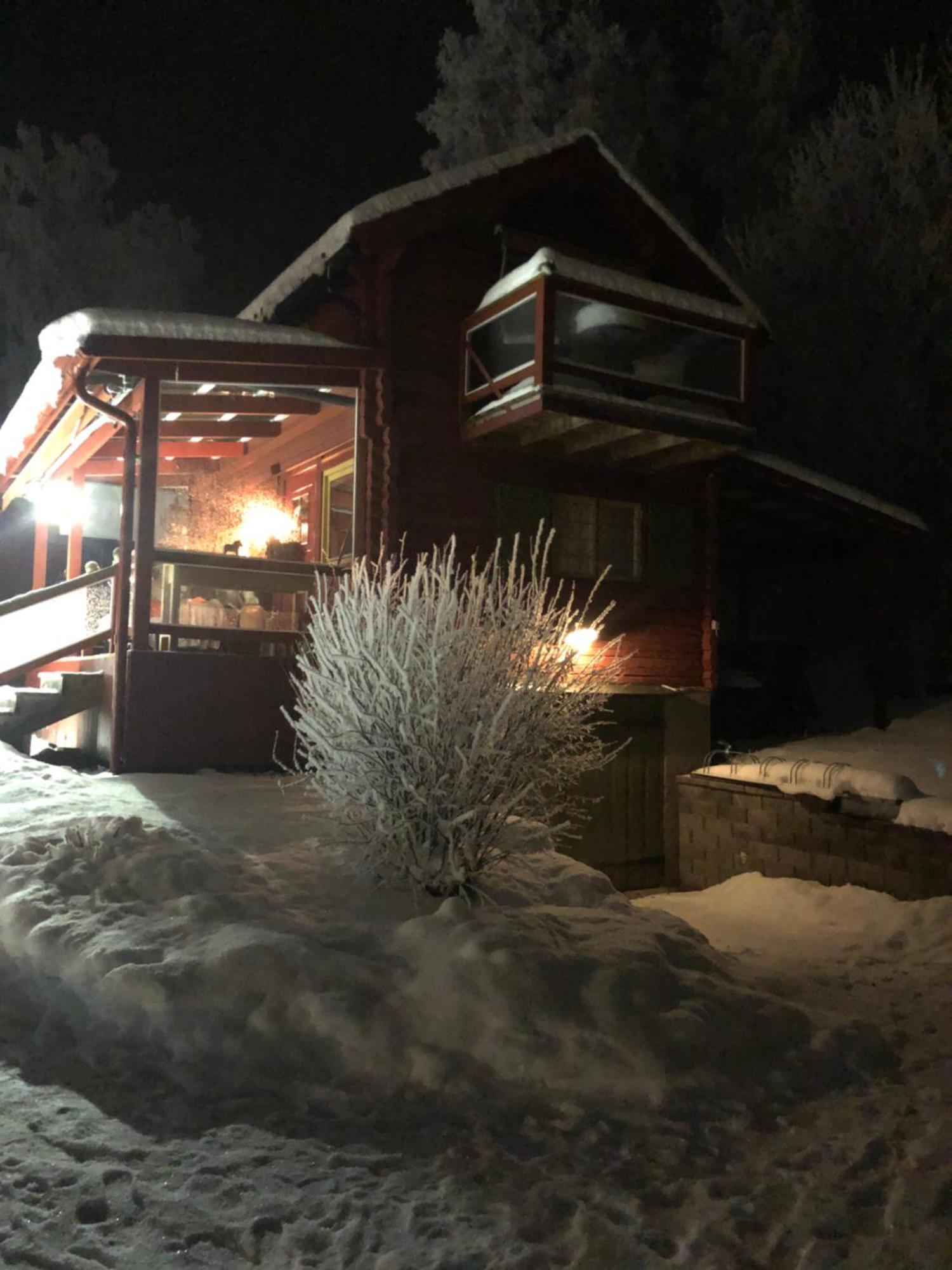 Mysigt Boende I Raettvik Med Utsikt Oever Siljan Exterior photo